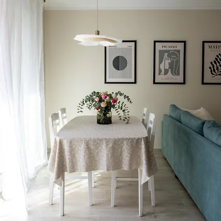 Apartment Stanza Palmis The Urban Retreat