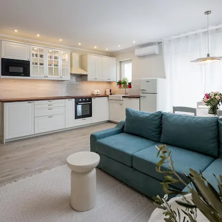 Apartment Stanza Palmis The Urban Retreat